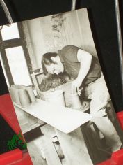 Kohren-Salis, Kreis Geithain, Tpfermuseum, Tpfermeister an der Drehscheibe