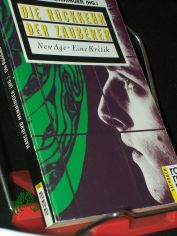 Die Rckkehr der Zauberer : New Age ; eine Kritik / Hansjrg Hemminger (Hg.)