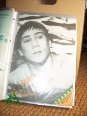 2/76 Am Start ist der Delphin