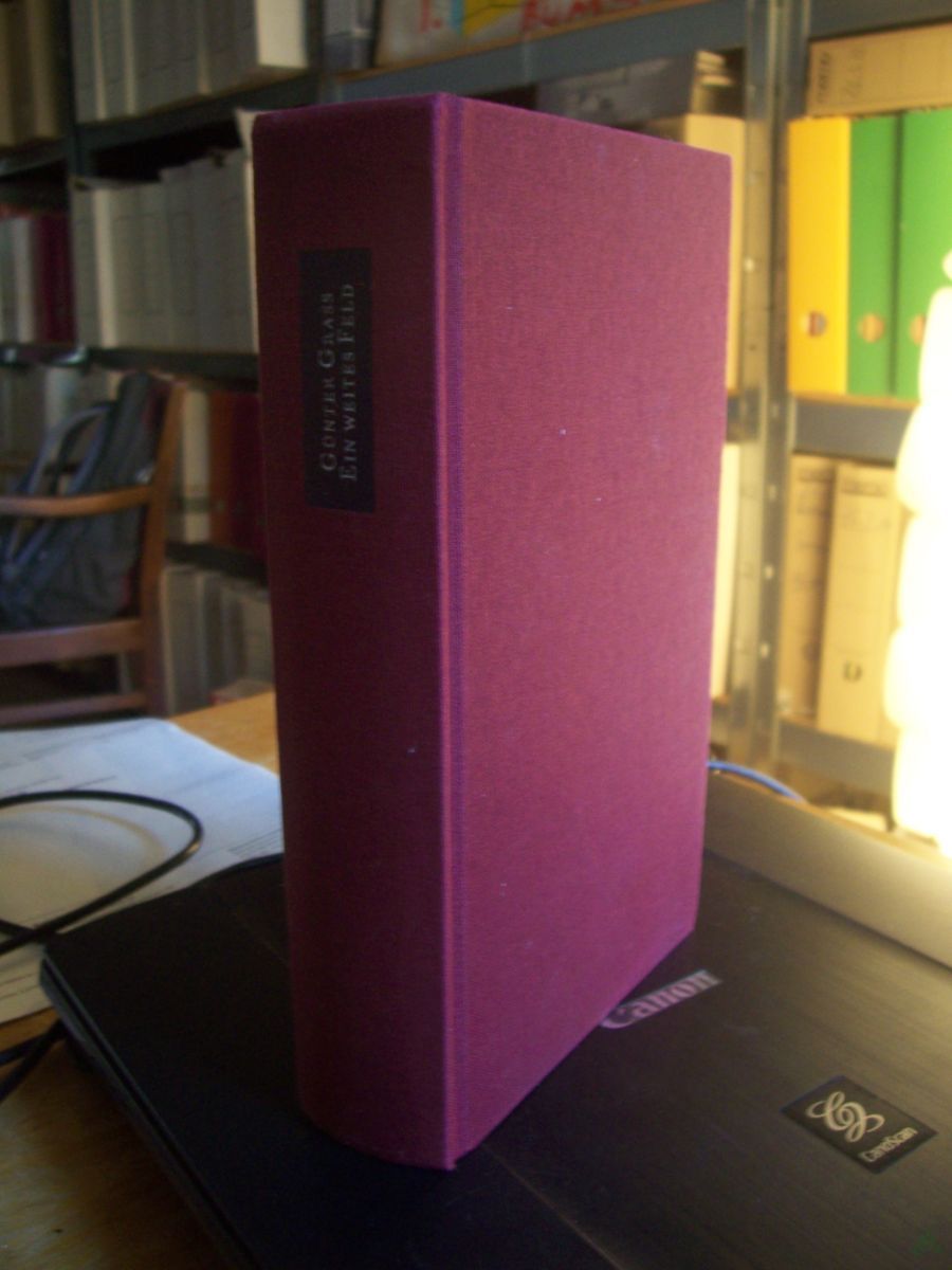 Product image 1 of the product “Werkausgabe||||Teil: Bd. 13., Ein weites Feld : Roman ”