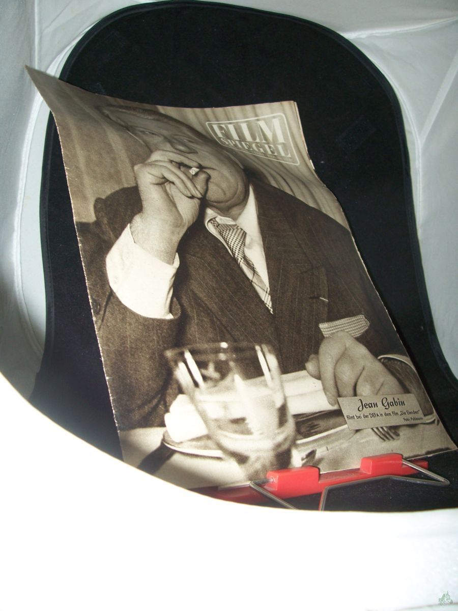 Artikelbild 1 des Artikels “8757 Jean Gabin filmt bei der DEFA den Film Die Elenden “