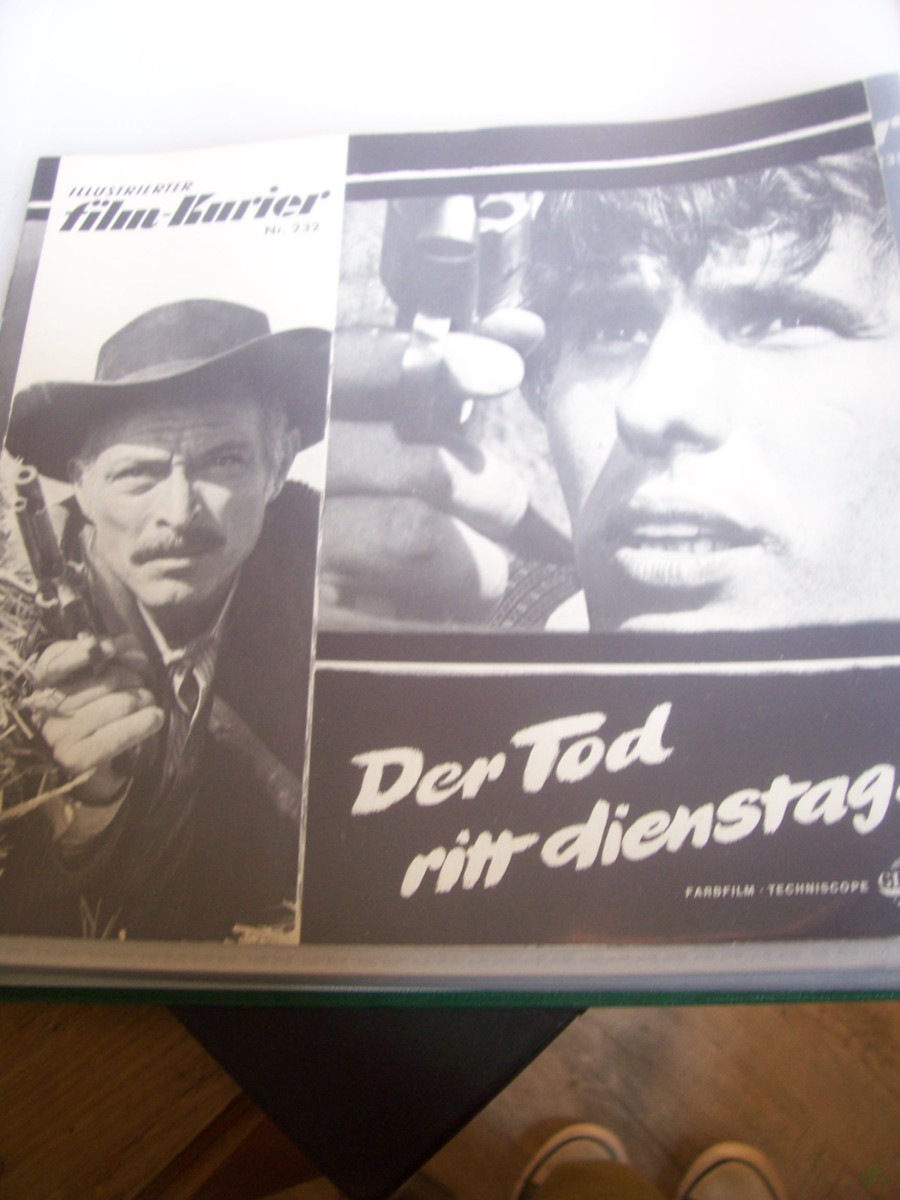 Product image 1 of the product “Nr. 232 Der Tod ritt dienstags ”