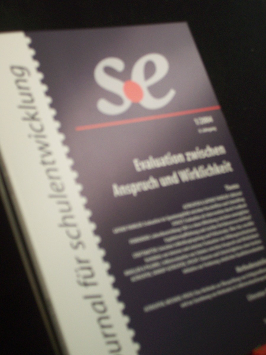 Product image 1 of the product “Thema: Evaluation zwischen Anspruch und Wirklichkeit / [Hrsg.: Herbert Altrichter ...] ”