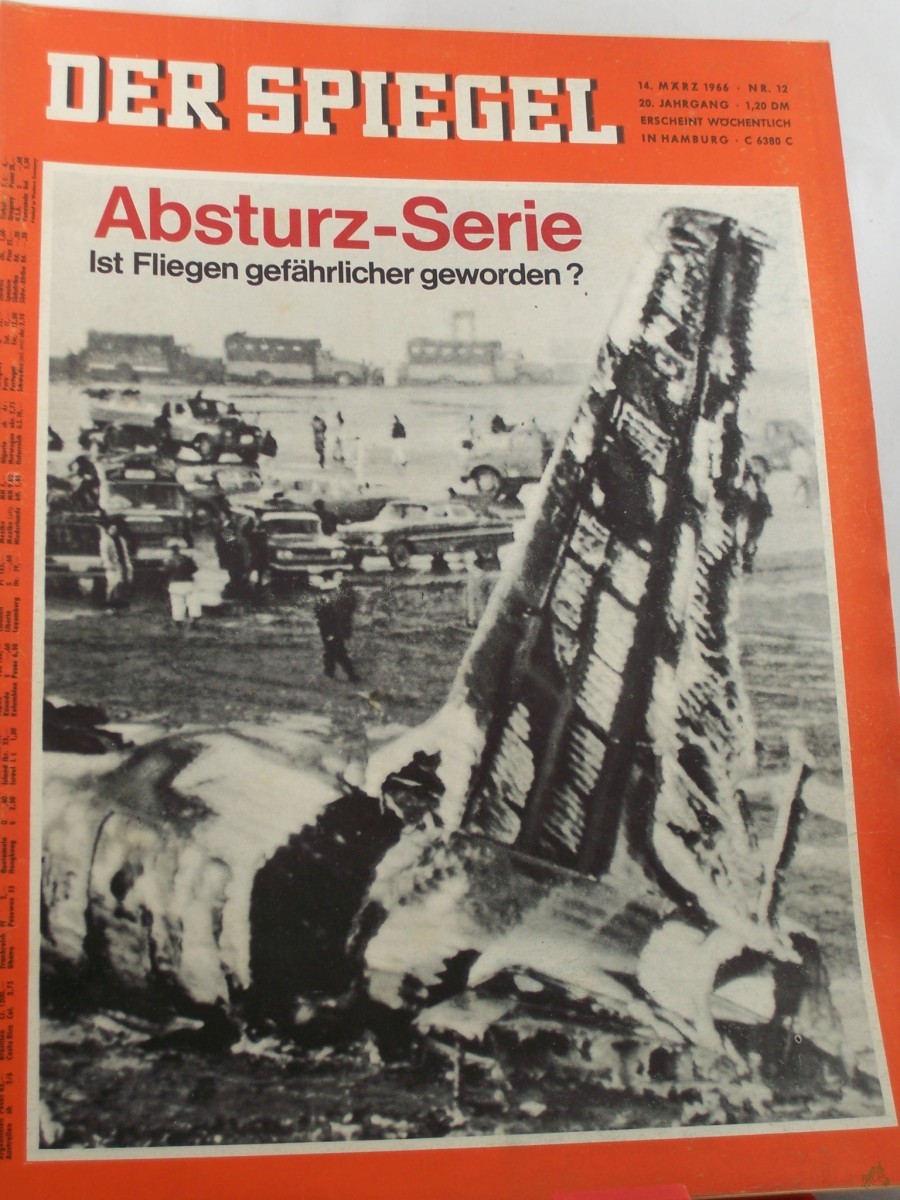 Product image 1 of the product “12/1966, Absturz-Serie ”