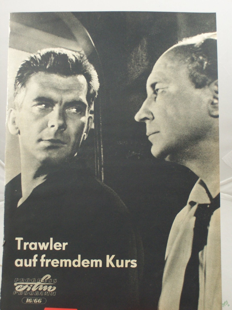 Product image 1 of the product “16/66 Trawler auf fremdem Kurs ”