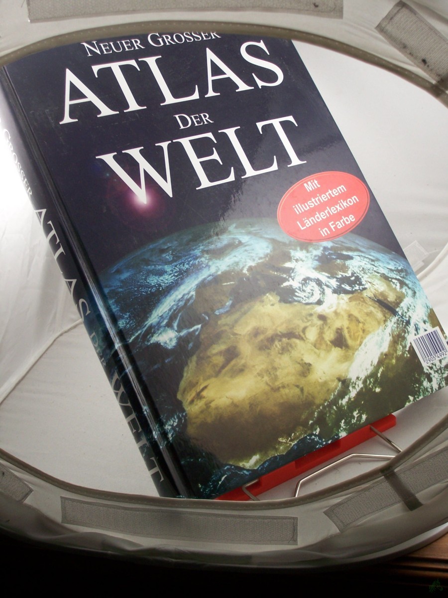 Product image 1 of the product “Neuer großer Atlas der Welt - Mit illustriertem Länderlexikon in Farbe ”