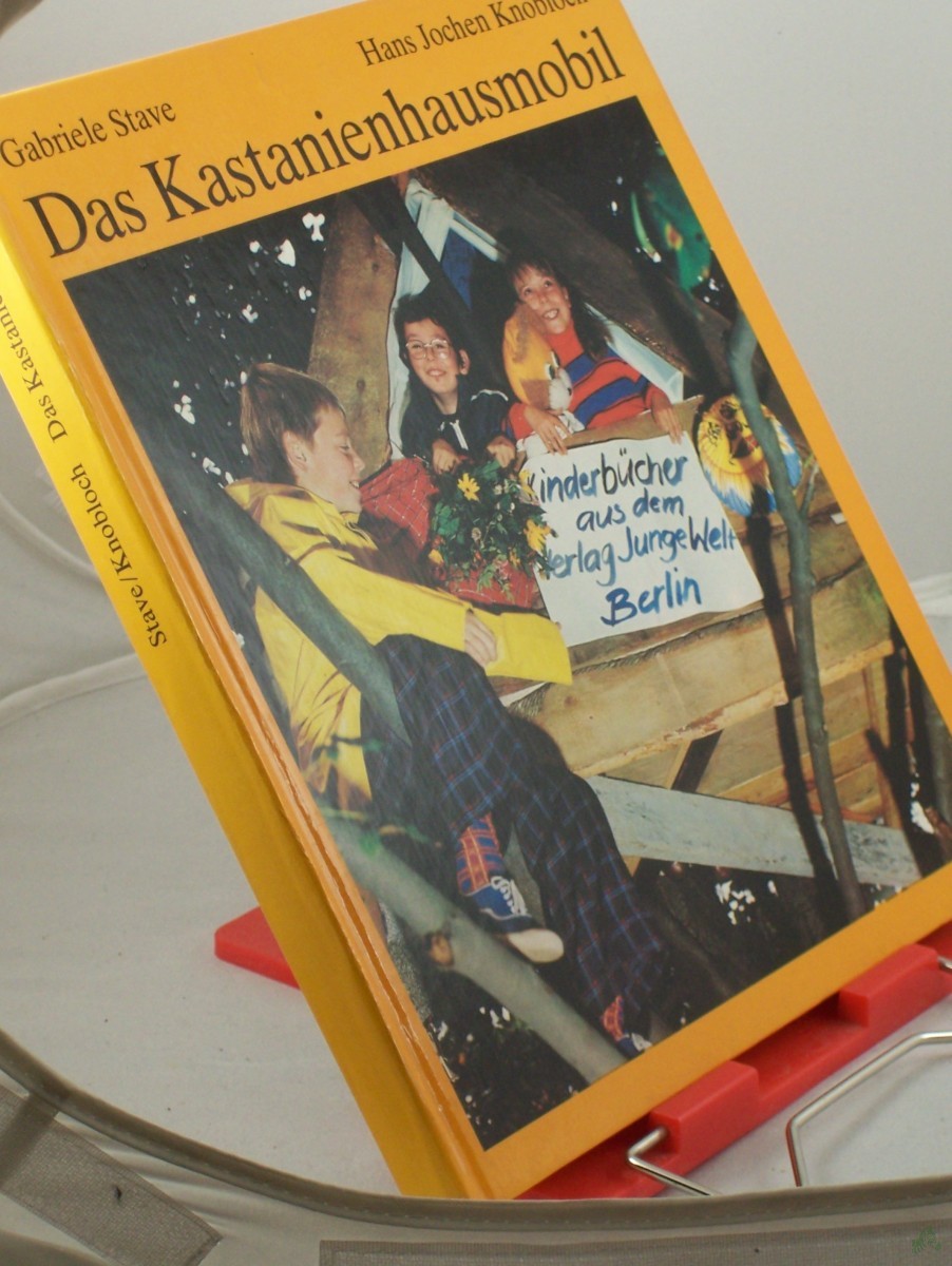 Artikelbild 1 des Artikels “Das Kastanienhausmobil : 10 Reisebilder aus d. DDR / aufgeschrieben von Gabriele Stave u. fotogr. von Hans Jochen Knobloch “