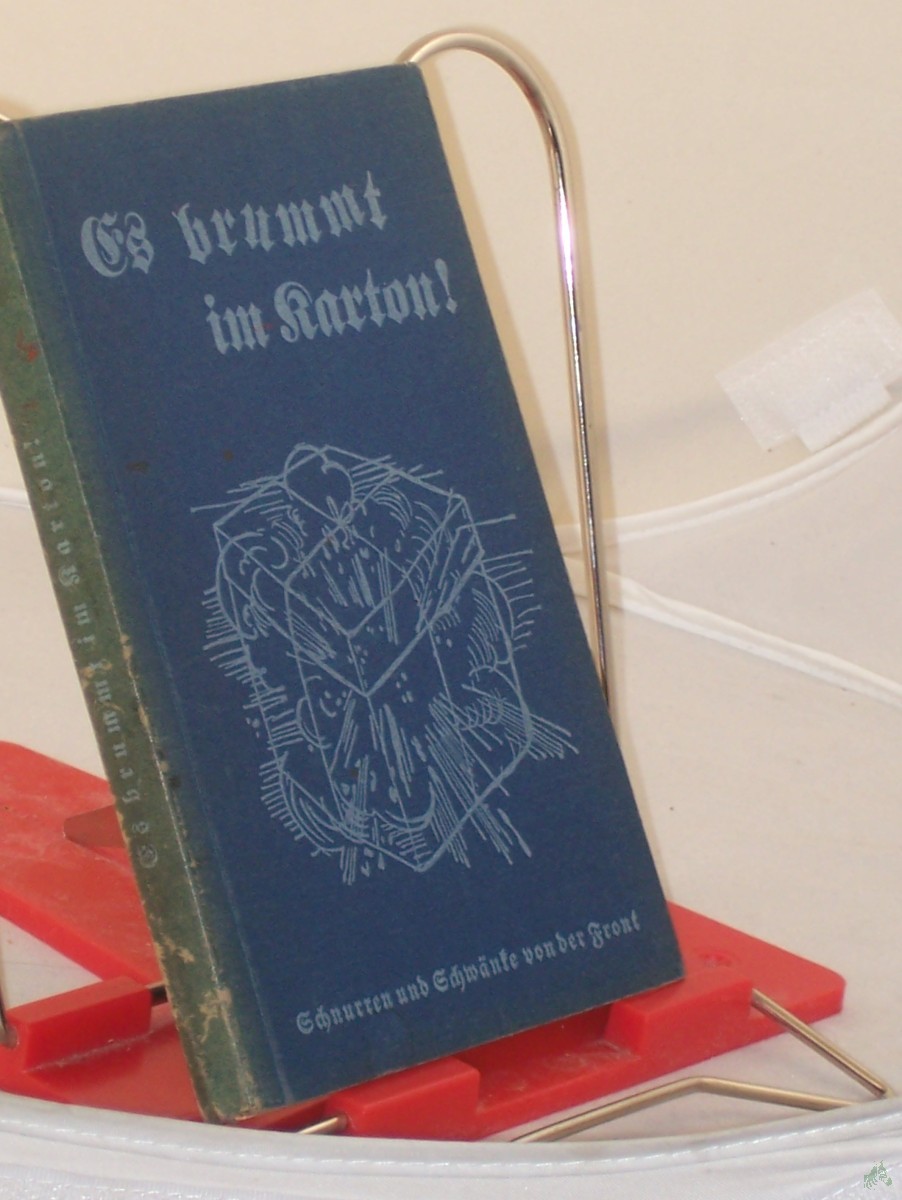 Artikelbild 1 des Artikels “Es brummt im Karton : Schwänke und Schnurren von der Front / bearb. und hrsg. von Josef Stauder. Zeichn. von P. J. Schober “