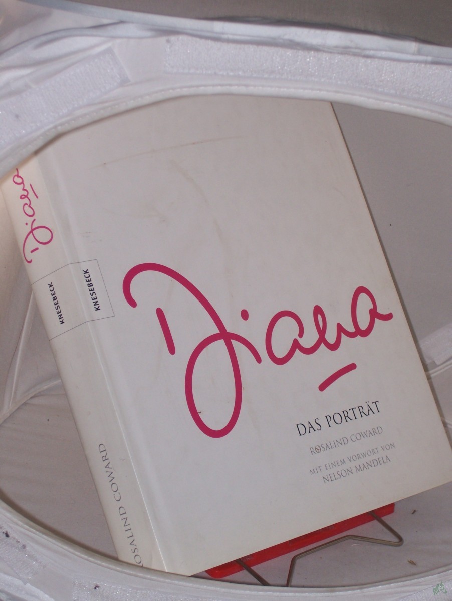Artikelbild 1 des Artikels “Diana : das Porträt / Autorin: Rosalind Coward. Vorw.: Nelson Mandela. Einf.: Sarah McCorquodale. Aus dem Engl. von: Blanca Dahms... “