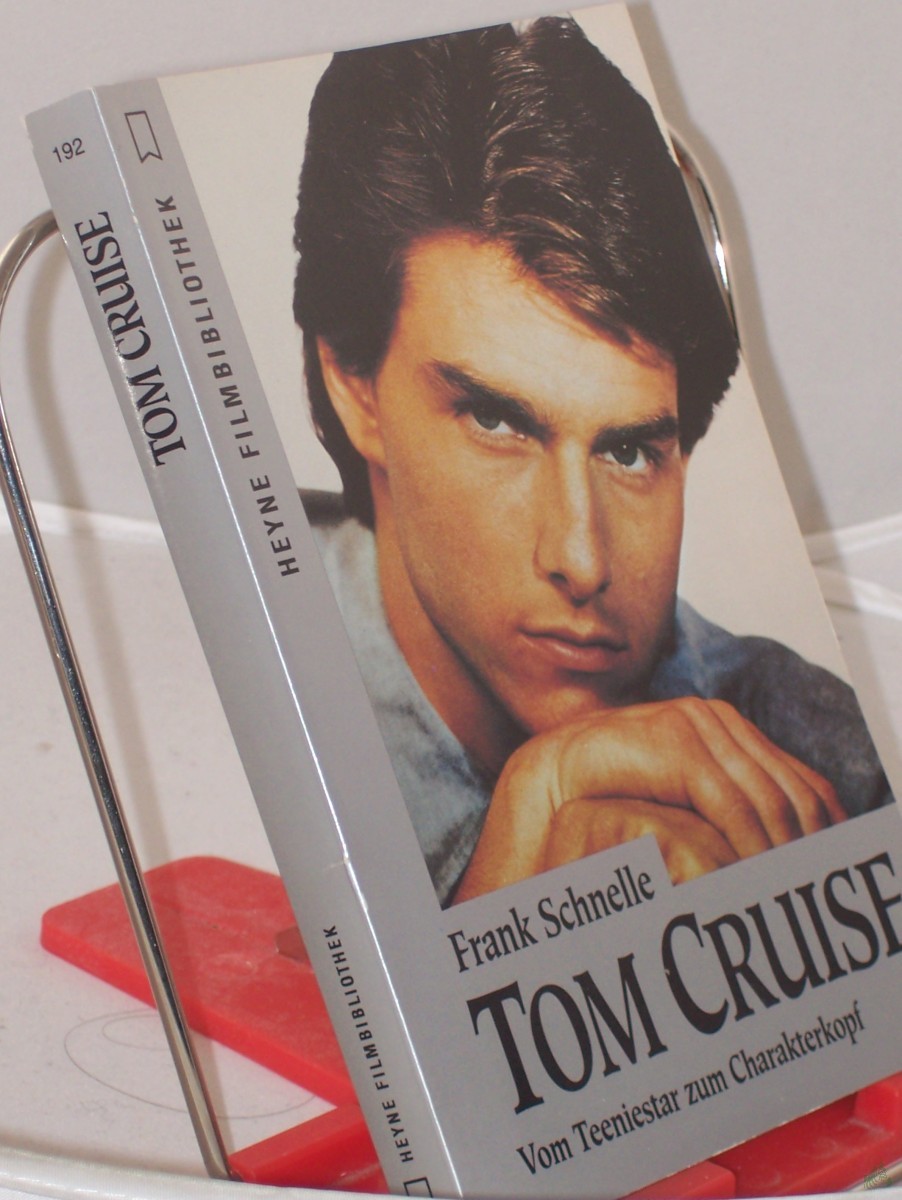 Product image 1 of the product “Tom Cruise : vom Teeniestar zum Charakterkopf / Frank Schnelle ”