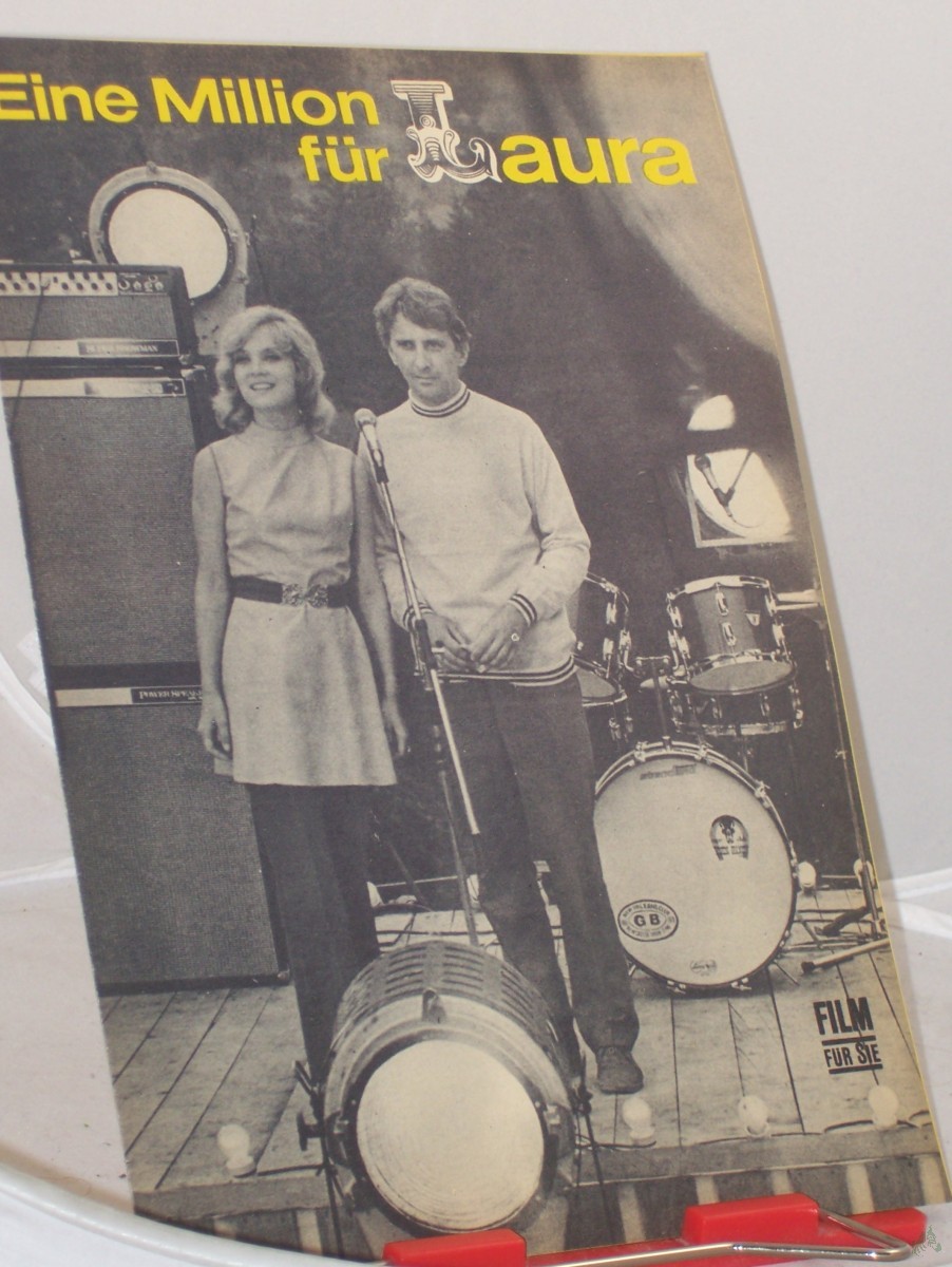 Product image 1 of the product “61/72, Eine Million für Laura ”
