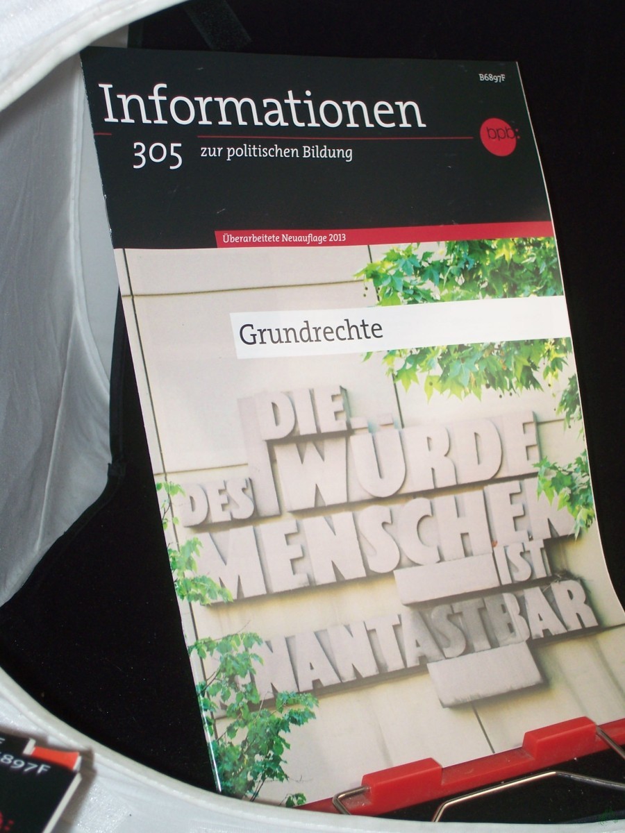 Artikelbild 1 des Artikels “überarbeitete Neuauflage 2013, Grundrechte “