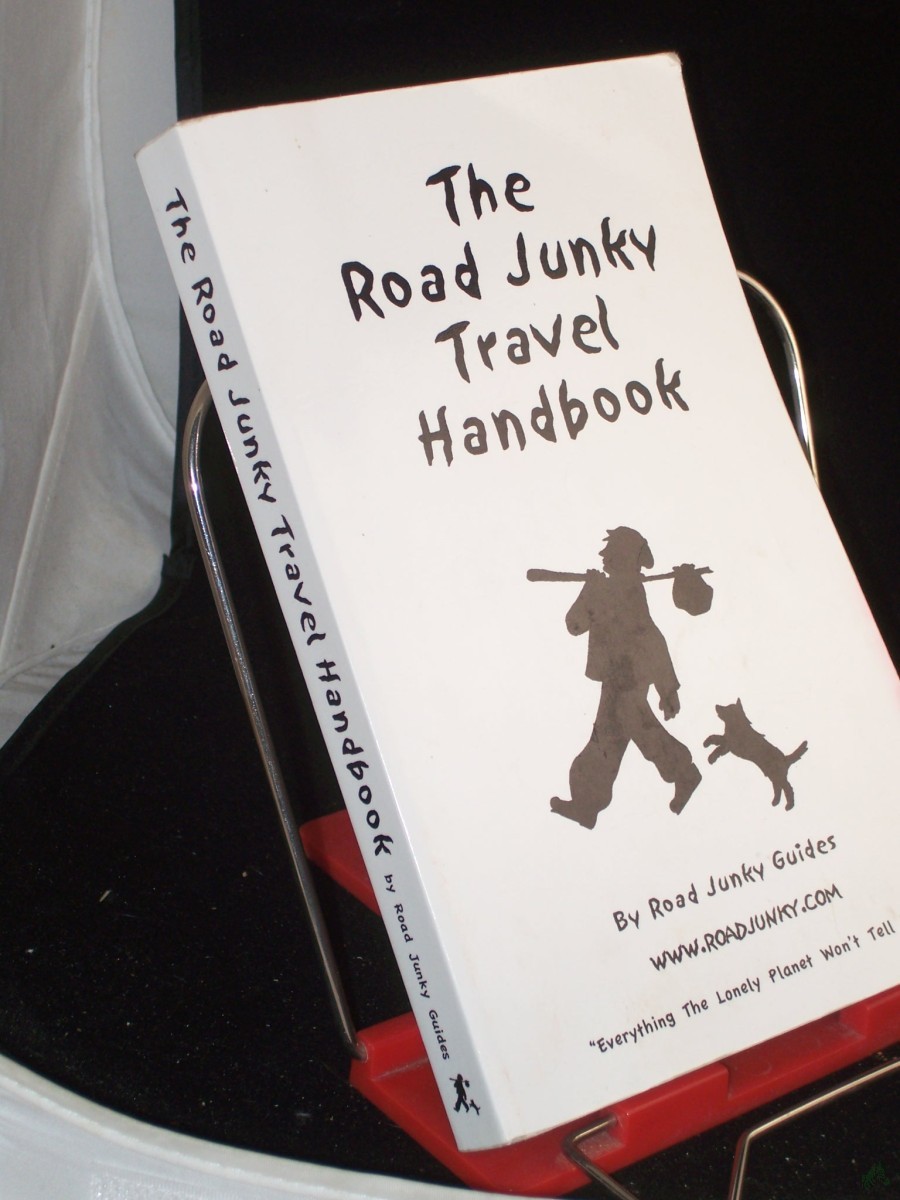 Product image 1 of the product “The Road Junky Travel Handbook ”
