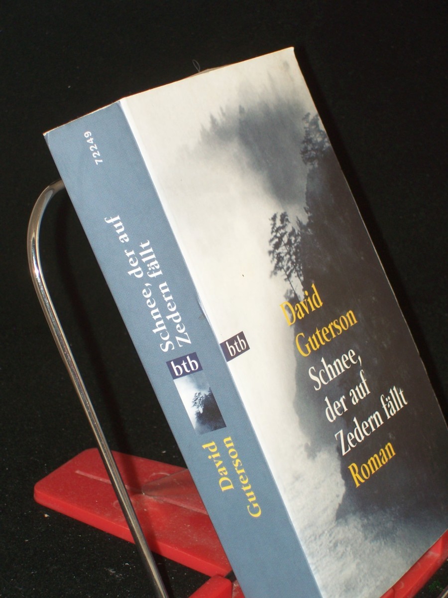 Artikelbild 1 des Artikels “Schnee, der auf Zedern fällt : Roman / David Guterson. Aus dem Amerikan. von Christa Krüger “