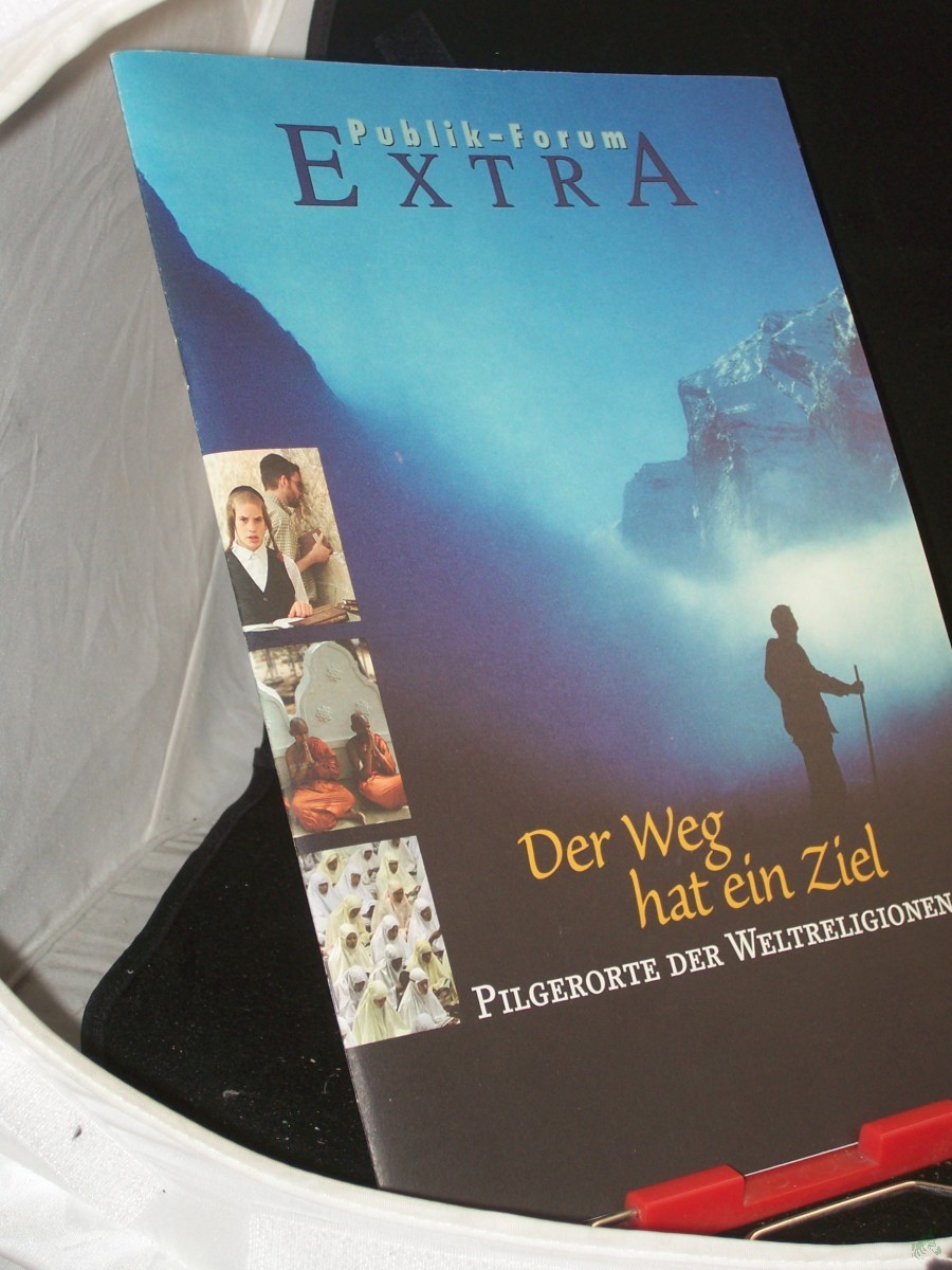 Product image 1 of the product “2/2005, Extra, Der Weg hat ein Ziel, Pilgerorte der Weltreligionen ”
