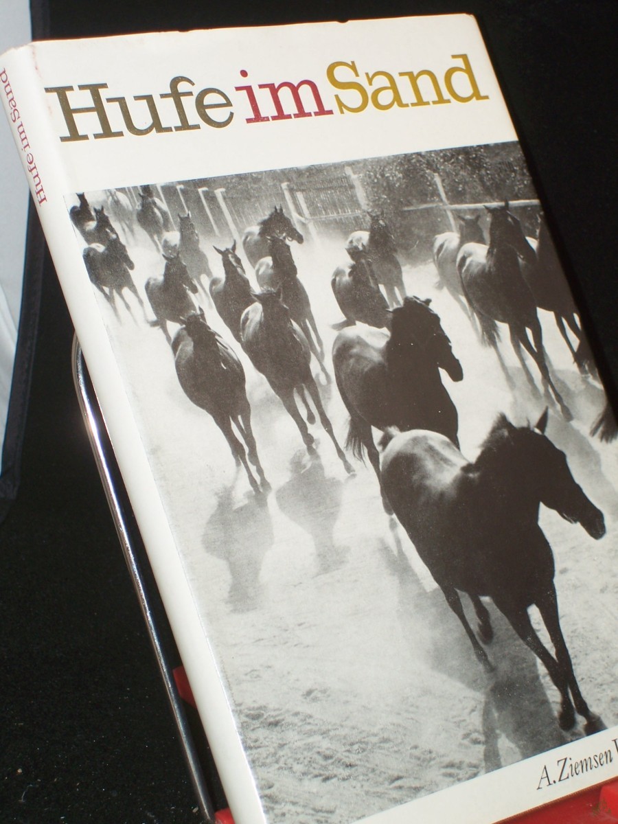 Artikelbild 1 des Artikels “Hufe im Sand / fotogr. von Harald Lange. Texte Hans-Joachim Schwark u. Eberhard Neisser “