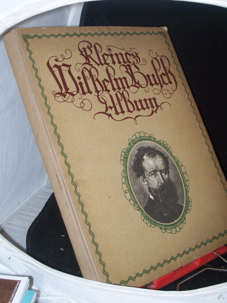 Product image 1 of the product “Kleines Wilhelm Busch-Album : Sammlg lustiger Bildergesch. ; Mit 450 Bildern / v. Wilhelm Busch ”