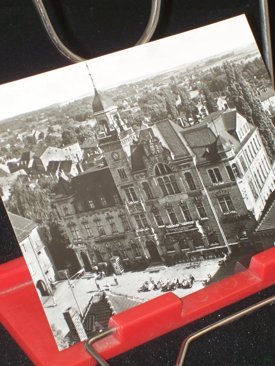Product image 1 of the product “Bad Lausick, Blick zum Rathaus ”