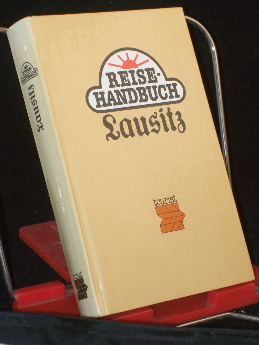 Product image 1 of the product “Lausitz / d. Grafiken wurden von Anneliese Dallmer gefertigt. Red.: Claus Peter Woite. Kartographie: Rosemarie Schmidt ”