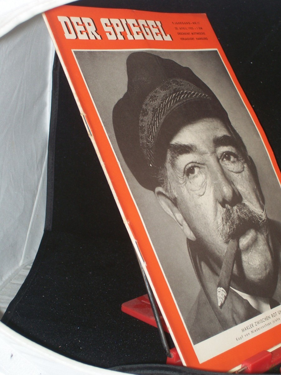 Product image 1 of the product “17/1955, MAKLER ZWISCHEN ROT UND GRÜN; KOPF VON NIEDERSACHSEN ”