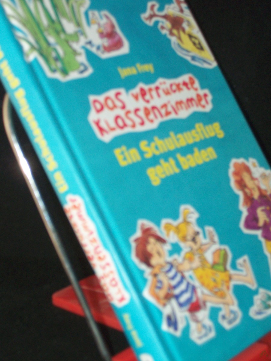Artikelbild 1 des Artikels “Frey, Jana: Das verrückte Klassenzimmer||Teil: Ein Schulausflug geht baden / ill. von Heribert Schulmeyer “