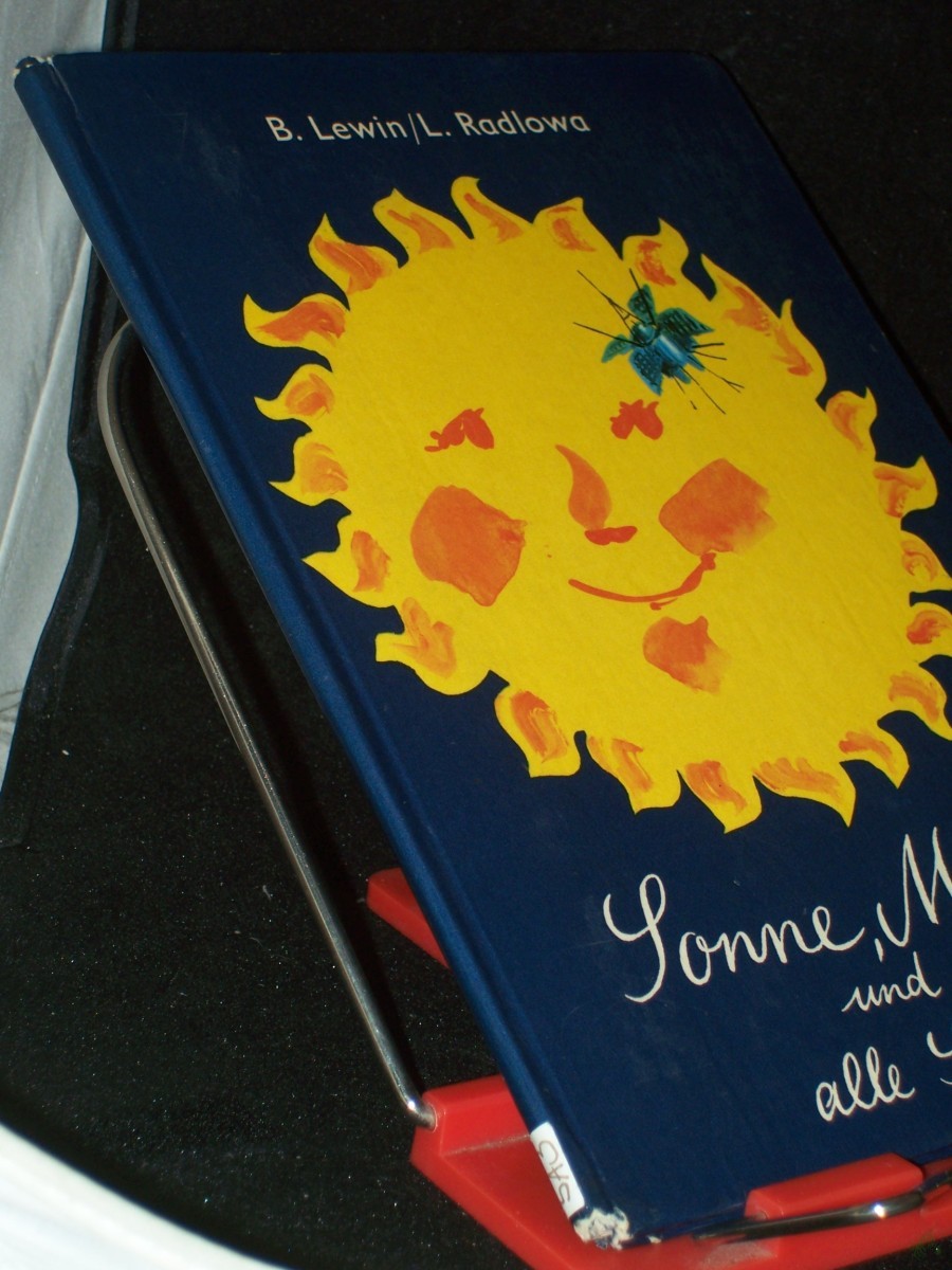 Product image 1 of the product “Sonne, Mond und alle Sterne / B. Lewin ; L. Radlowa. [Übers. aus d. Russ. v. Irene Kitschiloff]. Ill. v. Gertrud Zucker ”