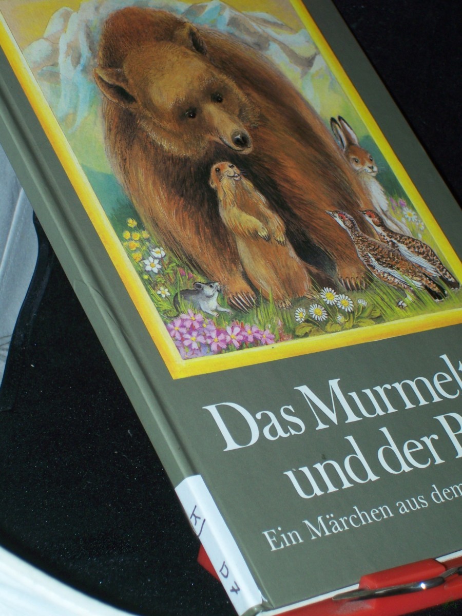 Product image 1 of the product “Das Murmeltier und der Bär : e. Märchen aus d. Hochgebirge / Anne Geelhaar. Ill. Martha-Luise Gubig ”