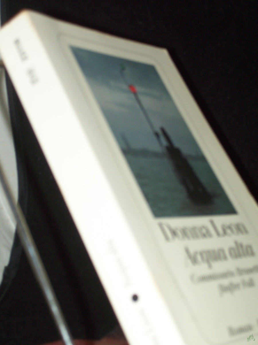 Artikelbild 1 des Artikels “Acqua alta : Commissario Brunettis fünfter Fall ; Roman / Donna Leon. Aus dem Amerikan. von Monika Elwenspoek “