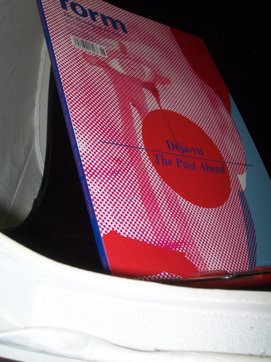 Product image 1 of the product “236, Januar 2011, Deja vu ”