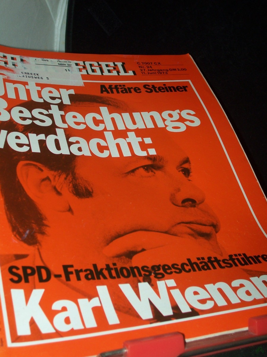 Artikelbild 1 des Artikels “24/1973, Affäre Steiner, unter Bestechungsverdacht, Karl Wienand “