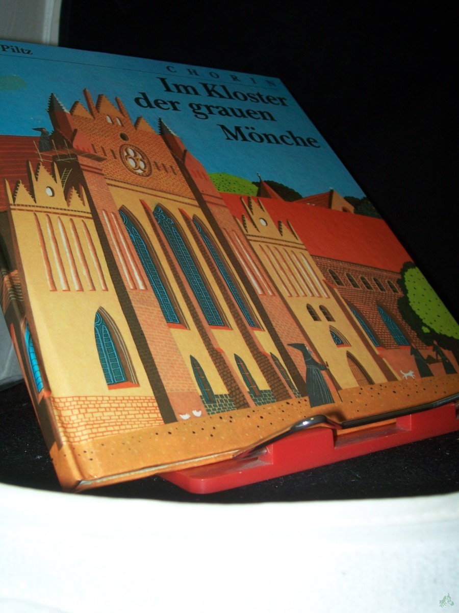Artikelbild 1 des Artikels “Im Kloster der grauen Mönche / Georg Piltz. Ill. von Harald Larisch “