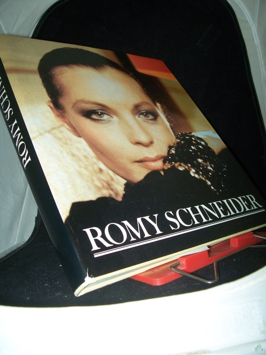 Artikelbild 1 des Artikels “Romy Schneider : Bilder ihres Lebens / entworfen von Renate Seydel u. gestaltet von Bernd Meier “