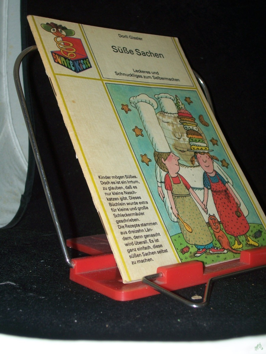 Artikelbild 1 des Artikels “Süsse Sachen : leckeres u. Schnuckliges aus 13 Ländern zum Selbermachen, gesammelt u. viele Male ausprobiert / von Dorli Gissler. Dabei auf d. Finger geschaut u. ill. von Manfred Bofinger “