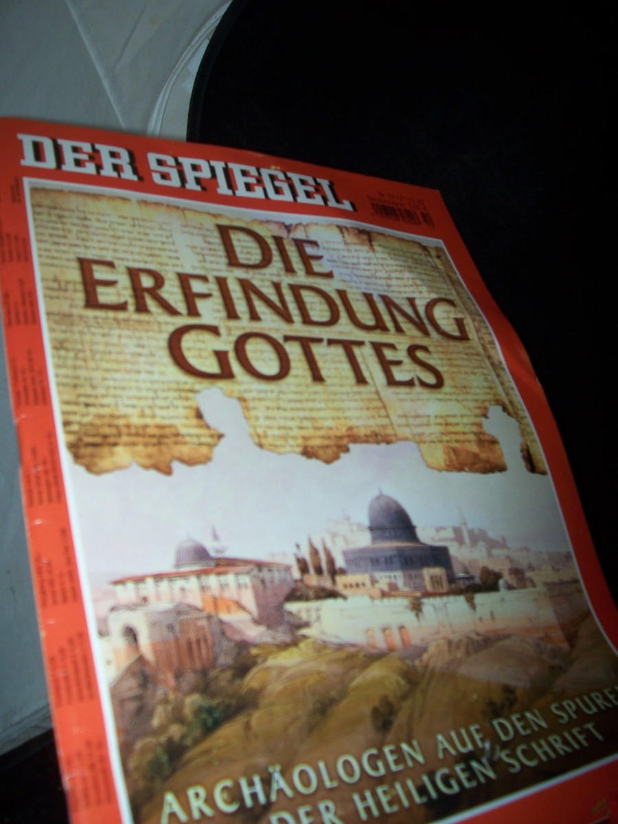 Artikelbild 1 des Artikels “52/2002 Die Erfindung Gottes “