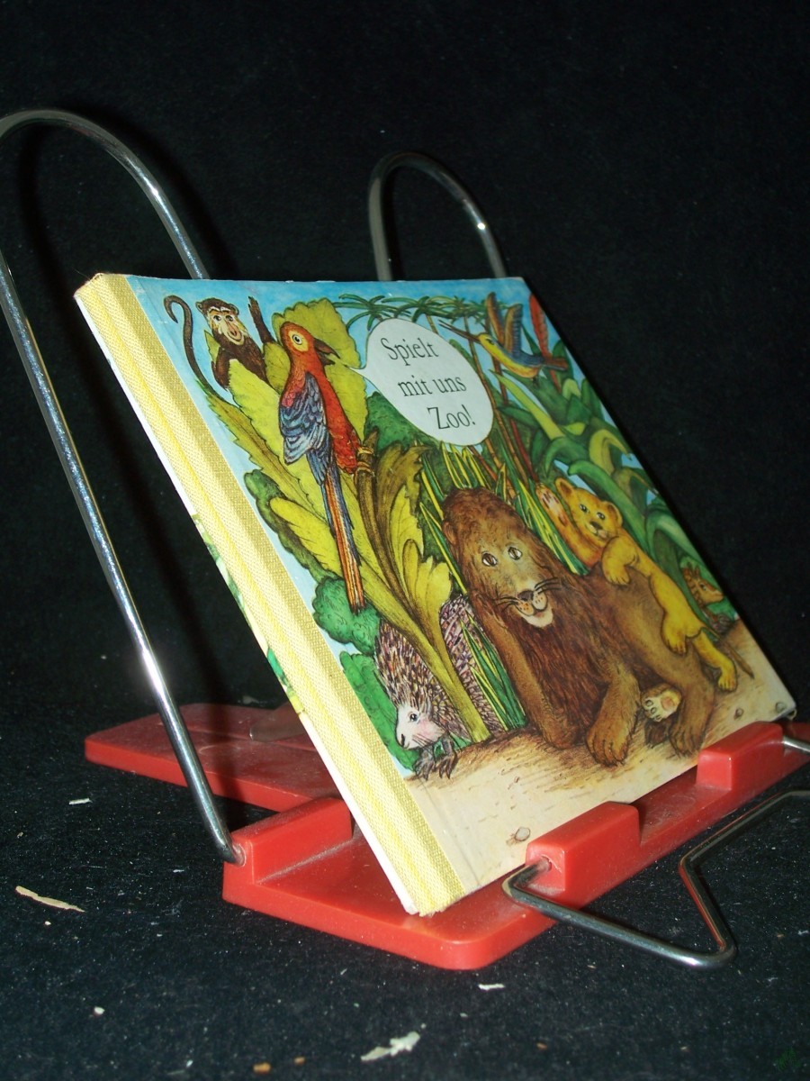 Product image 1 of the product “Spielt mit uns Zoo! / [Idee u. Gestaltung: Gabine Heinze] ”