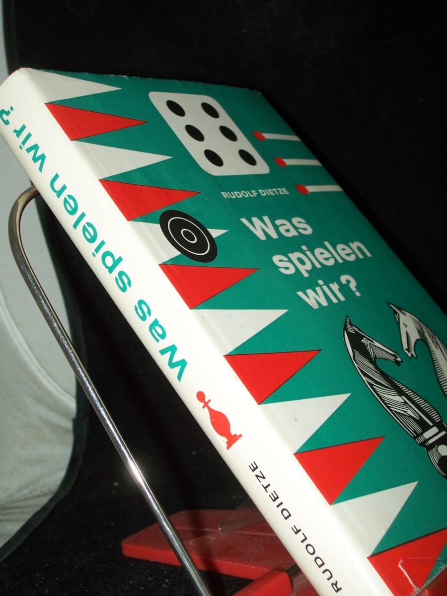 Product image 1 of the product “Was spielen wir? : Über 350 Gesellschaftsspiele z. Unterhaltung im Klubhaus, Ferienheim u. im Kreise d. Familie / Rudolf Dietze. Zusammengestellt u. bearb. [Zeichn.: Rudi Grapentin u. Karl Lewke] ”