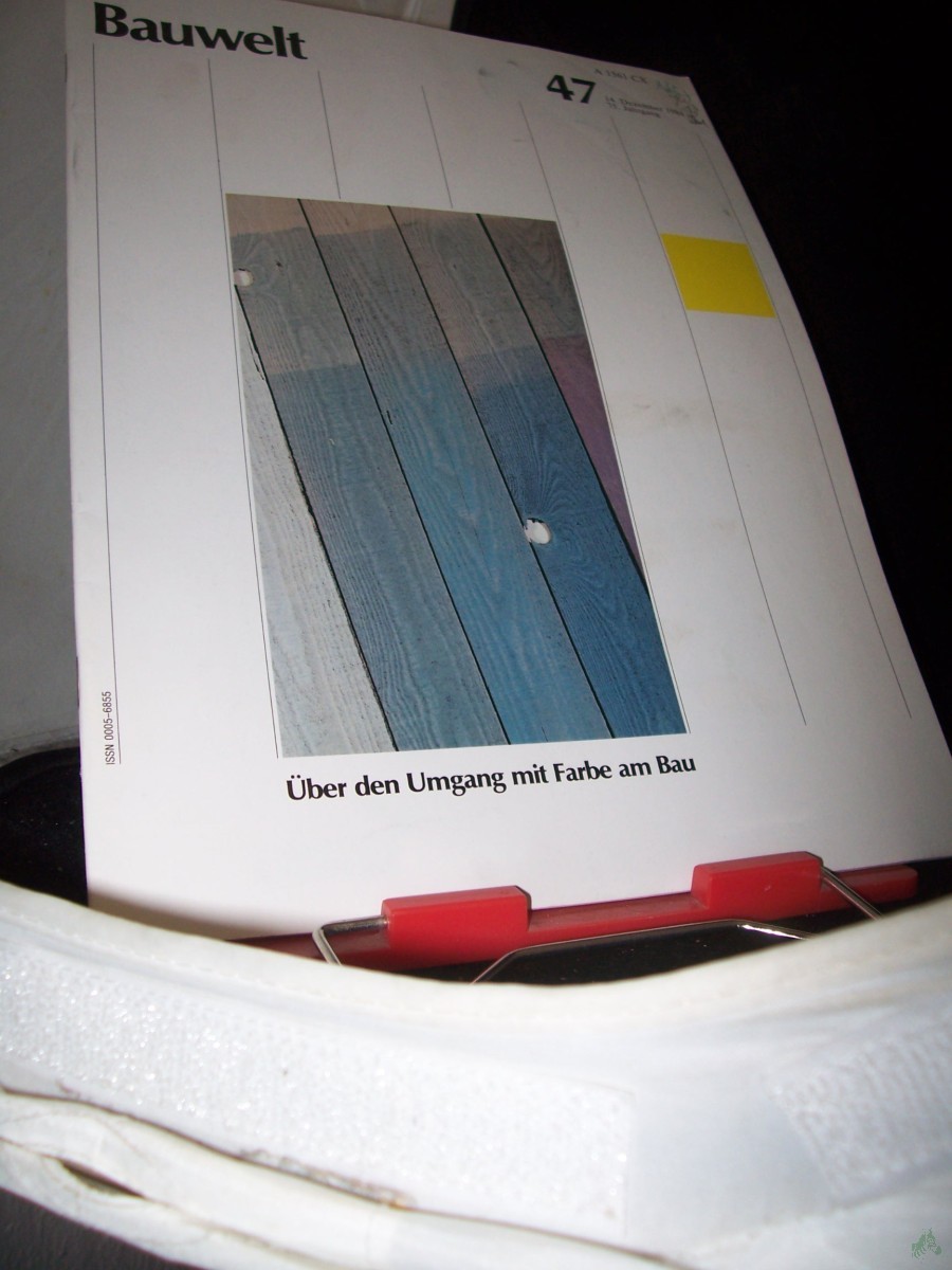 Product image 1 of the product “47/1984 Über den Umgang mit Farbe am Bau ”