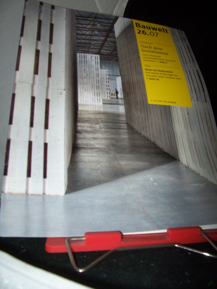 Product image 1 of the product “2672007 Nach dem Sozialismus ”
