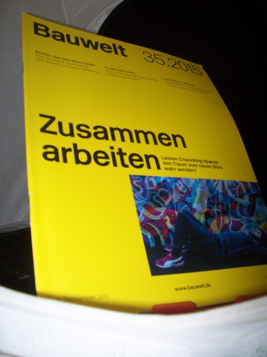 Product image 1 of the product “35/2015 Zusammen arbeiten, Lassen Coworking Spaces den Traum vom neuen Büro wahr werden? ”