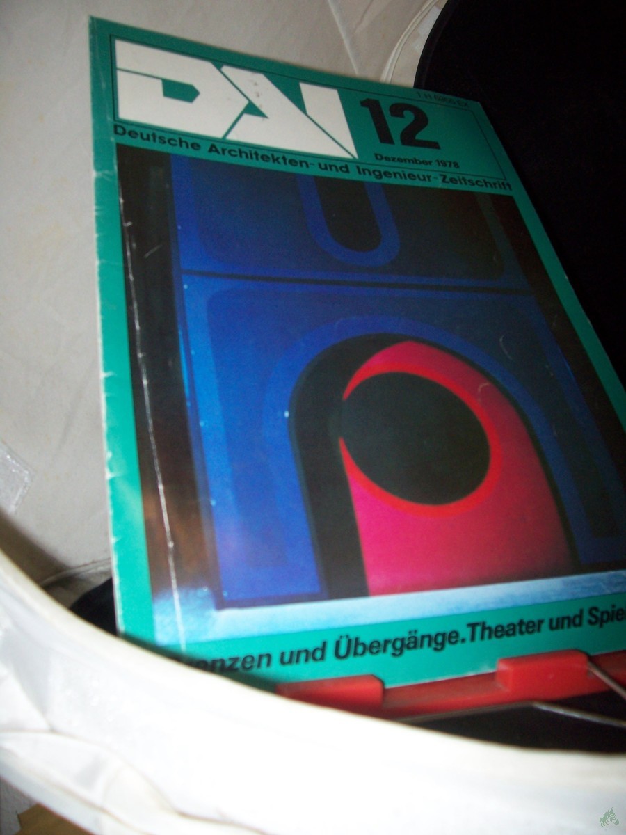 Product image 1 of the product “12/1978 Grenzen und Übergänge, Theater und Spielraum ”