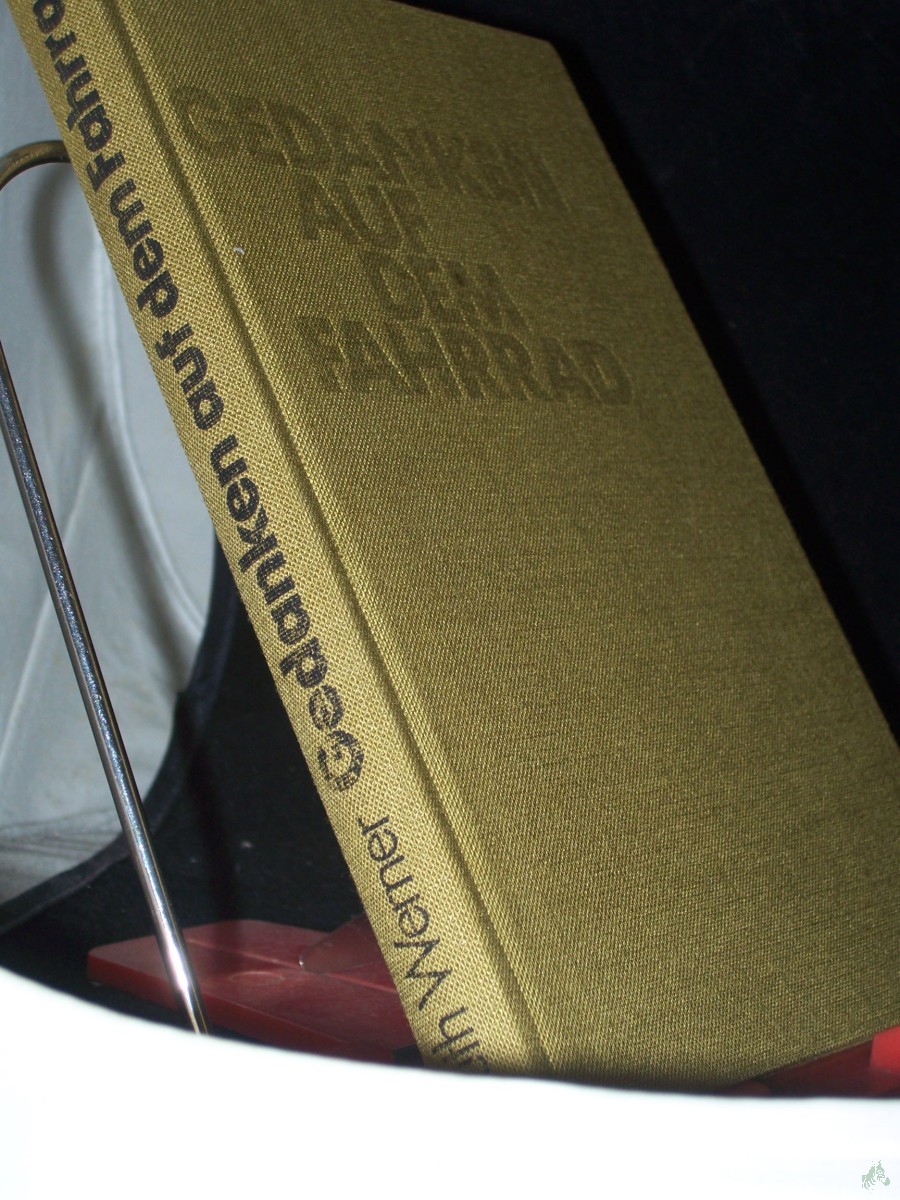 Product image 1 of the product “Gedanken auf dem Fahrrad : Publizistik aus 2 Jahrzehnten / Ruth Werner ”
