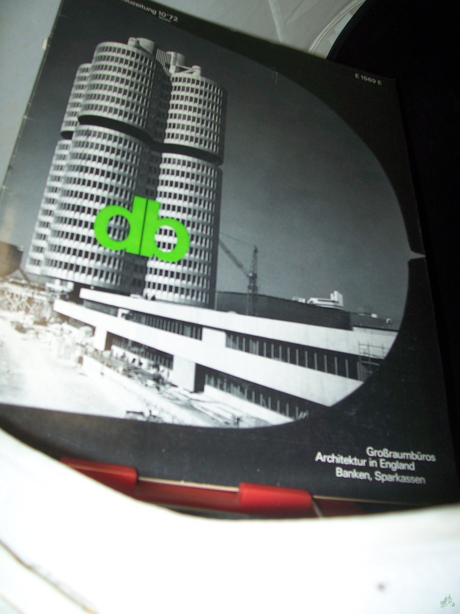 Product image 1 of the product “10/1972 Großraumbüros, Architektur in England, Banken, Sparkassen ”