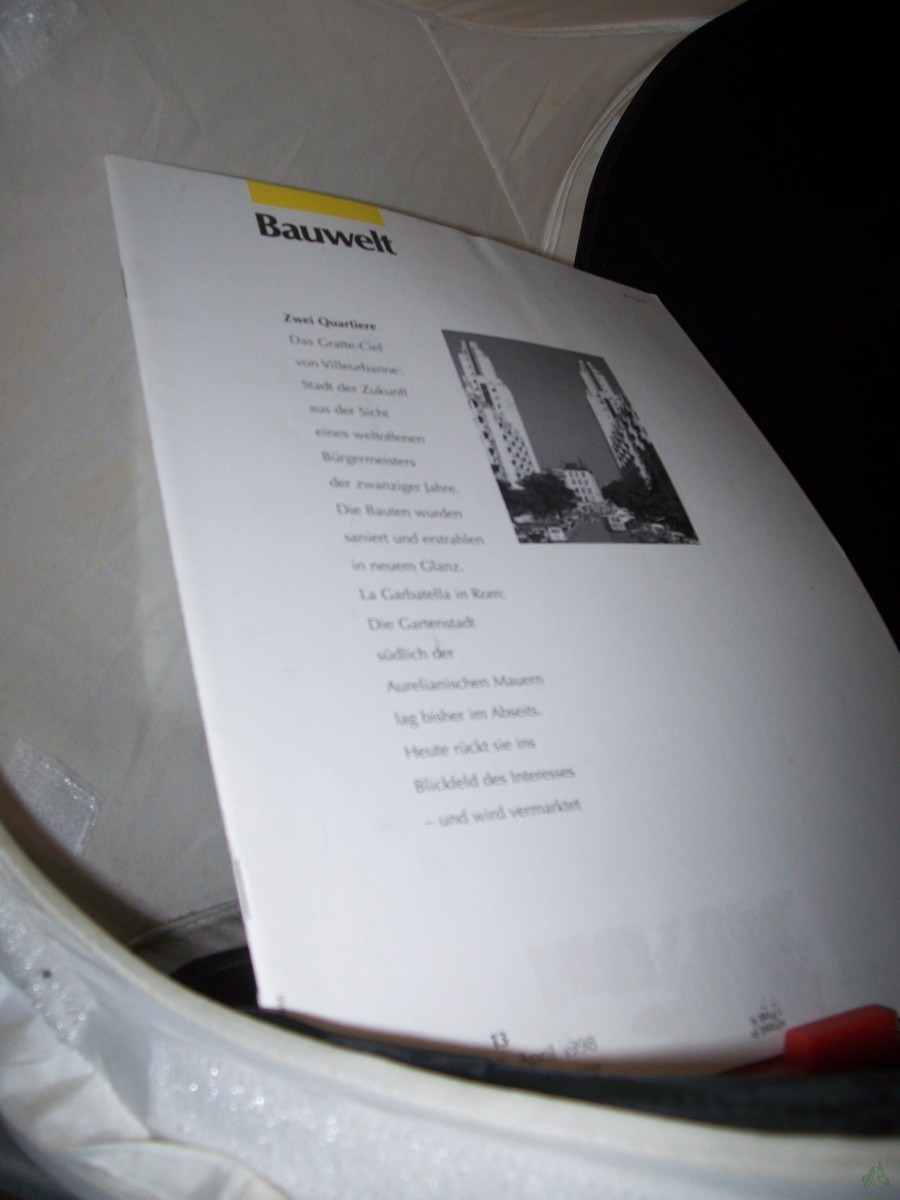 Product image 1 of the product “13/1998 zwei Quartiere ”