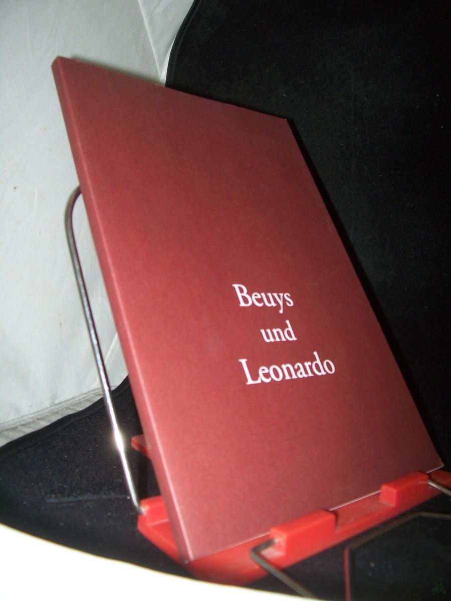 Artikelbild 1 des Artikels “Beuys und Leonardo. Eine Ausstellung in der Fachhochschule München, November/Dezember 1993. Ein Projekt der PATHOS-WERKSTATT Kunst & Medien. Katalog hrsg. von Michael Brix mit Beitr. von Christoph Gemmer u.a. “