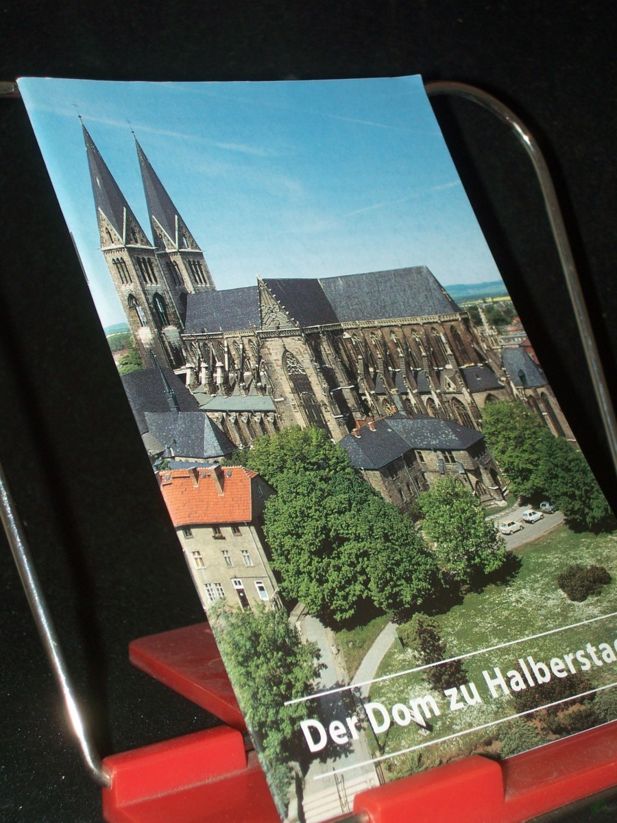 Artikelbild 1 des Artikels “Der Dom zu Halberstadt / von Petra Sevrugian. [Aufnahmen: Sigrid Schütze-Rodemann und Gert Schütze] “