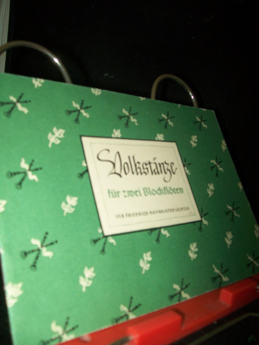 Artikelbild 1 des Artikels “Volkstänze : für zwei Blockflöten (Sopran c'') oder zwei Violinen ; mit Buchstaben für Lauten-(Gitarren-)Begleitung ad libitum / bearb. u. hrsg. von Gerd Ochs “