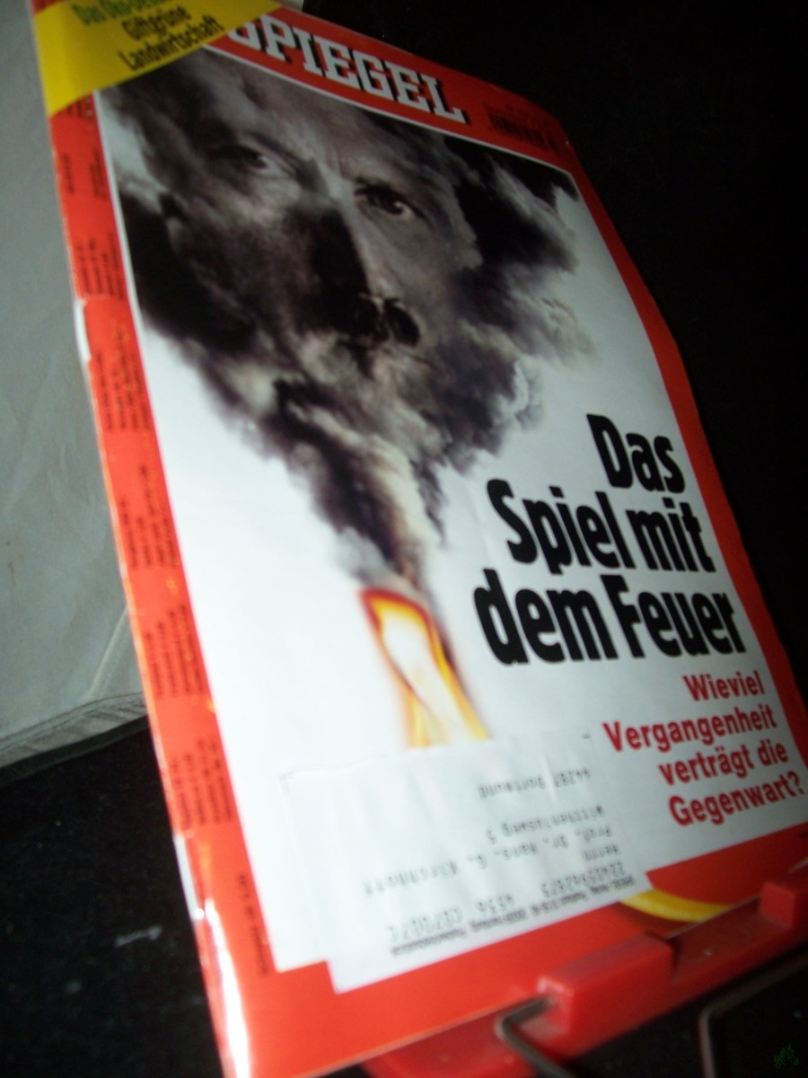 Product image 1 of the product “23/2002 Das Spiel mit dem Feuer ”