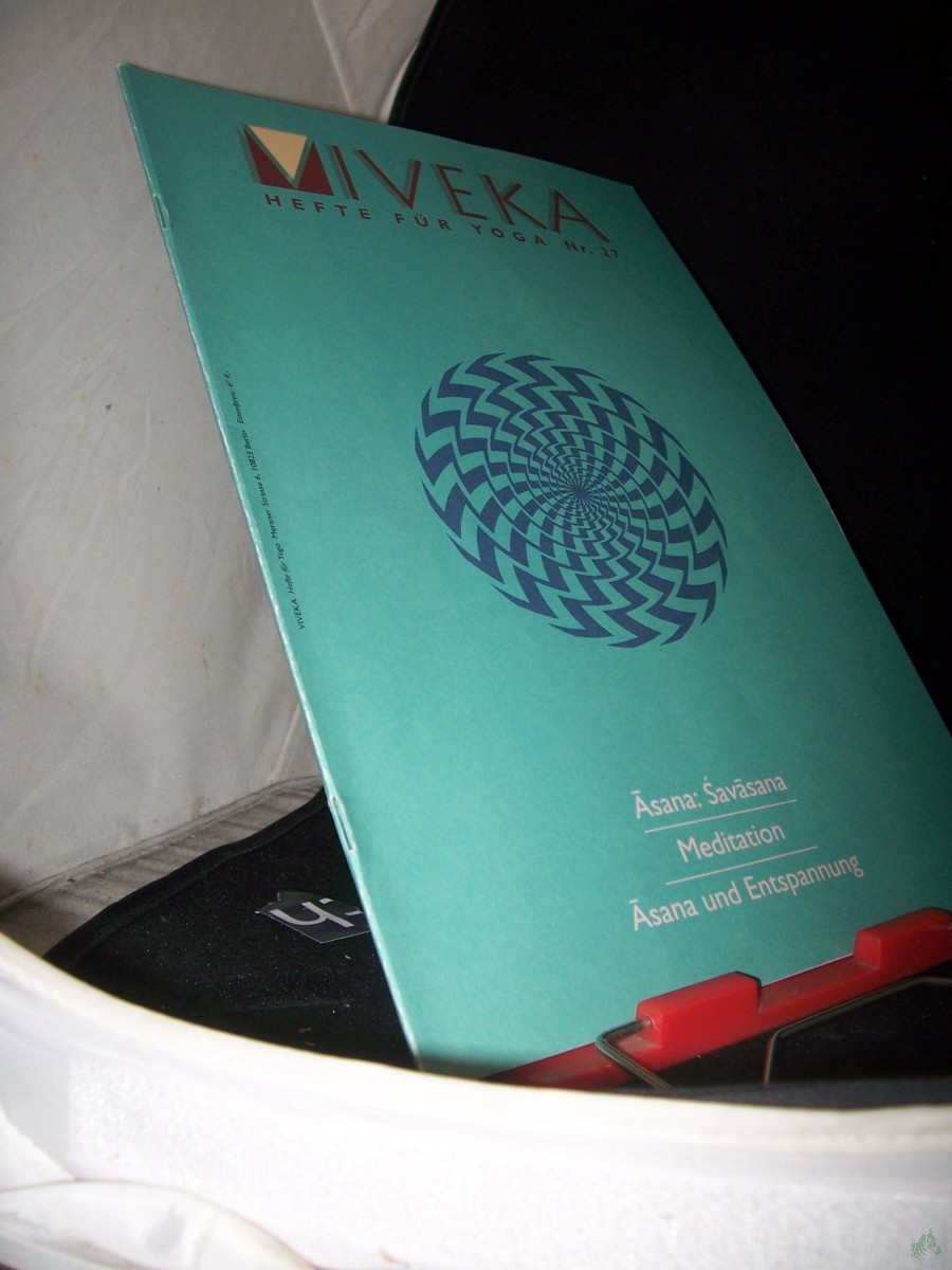 Product image 1 of the product “27/2002 Āsana und Entspannungsreaktionen Serie Āsana – śavāsana Meditation – Teil 2 ”