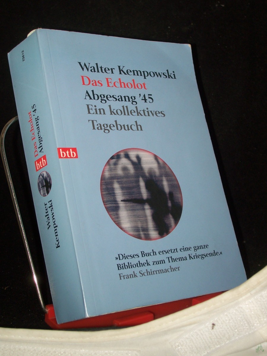 Artikelbild 1 des Artikels “Abgesang '45 / Walter Kempowski “