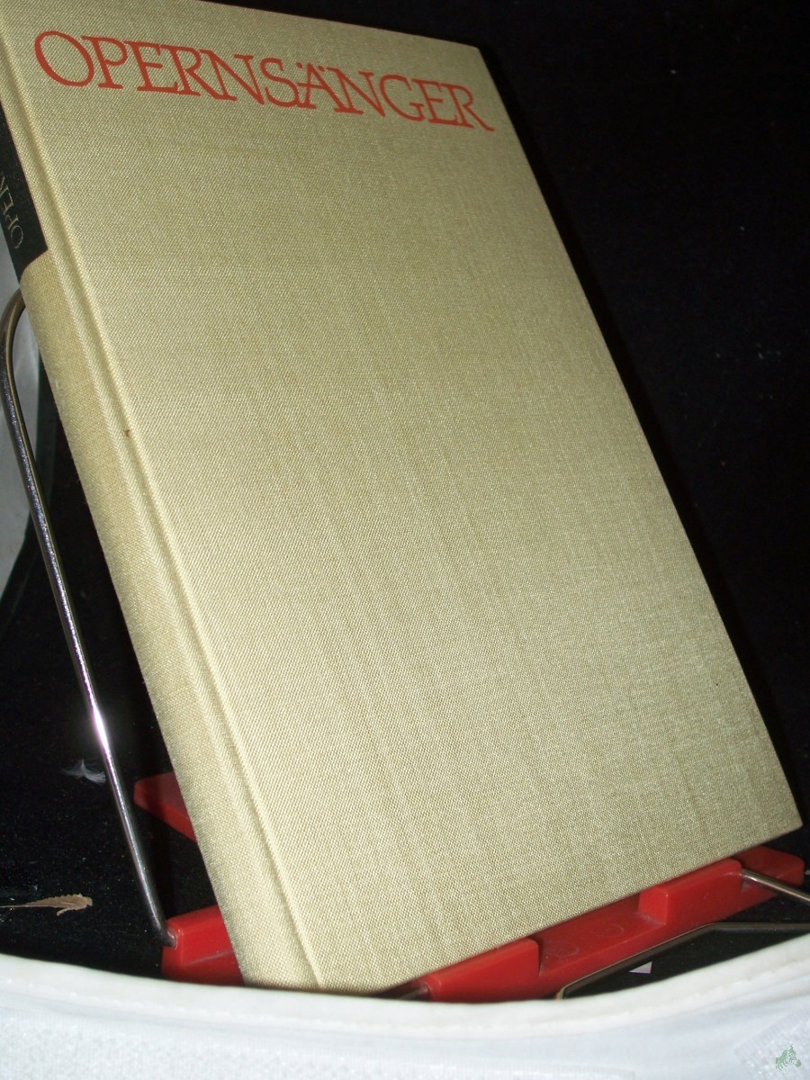 Artikelbild 1 des Artikels “Opernsänger : 44 Porträts aus d. Welt d. Musiktheaters / Hrsg. von Ernst Krause. Fotos von Jürgen Simon “